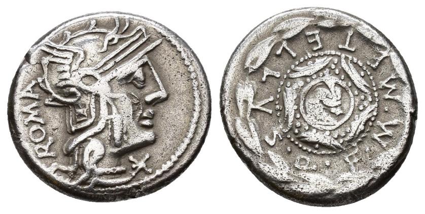 2334   -  REPÚBLICA ROMANA. CAECILIA. M. Caecilus Metellus. Denario. Roma (127 a.C.). R/ Escudo macedonio; M.METELLVS.Q.F., todo dentro de láurea. ART 3,76 g. 18,2 mm. CRAW-263.1; FFC-204. Golpecito en anv. MBC/MBC-.