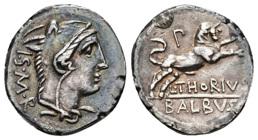 2350   -  REPÚBLICA ROMANA. THORIA. L. Thorius Balbus. Denario. Roma (105 a.C.). A/ Cabeza de Juno Sóspita a der., detrás ISMR. R/ Toro saltando a der., encima M, debajo L THORIVS/ BLABVS. AR 3,9g. 20,2 mm. CRAW-316.1. FFC-1141. Limaduras en canto. MBC+.