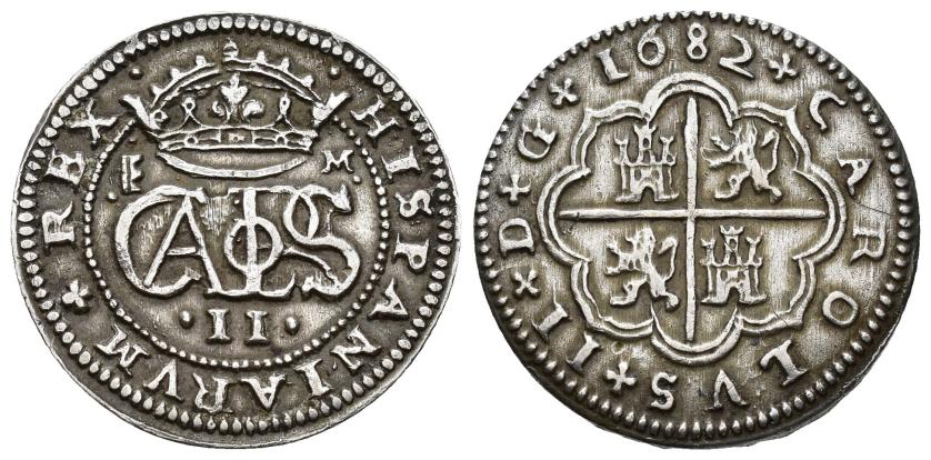 2498   -  CARLOS II. 2 reales. 1682. Segovia. M. AR 6,64 g. 26,4 mm. AC-442. MBC+.