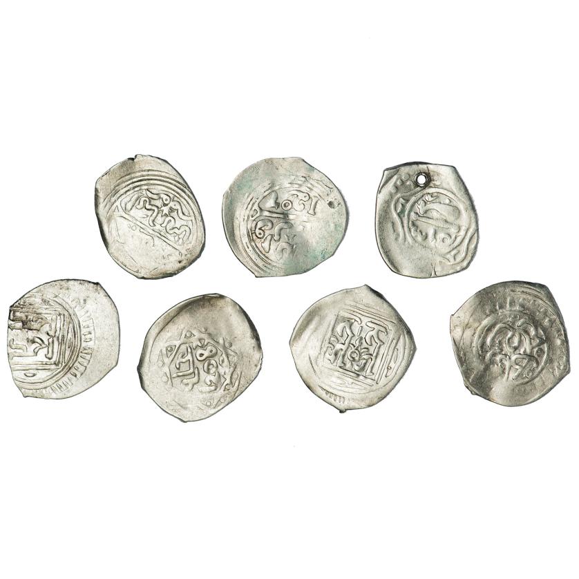 2674 - MONEDAS EXTRANJERAS. MARRUECOS. Lote de 7 pìezas, una con perforación: Hisam (pretendiente, 1), Sulayman II (3), Muhammad III (1) y IV (1). Sin ceca (1), Al-Suwaira (3), Tetuán (1), Rabat (1), Fez (1). MBC-/MBC.