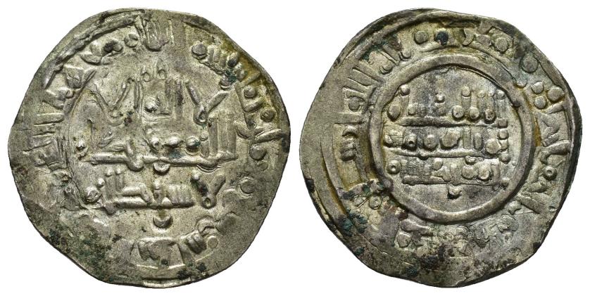 380   -  CALIFATO. A nombre de Hisam II (¿imitación de época hammudí?). Dírham. Al-Andalus. 396 H. AR 3,33 g. 23 mm. Oxidaciones. EBC-. Escasa.