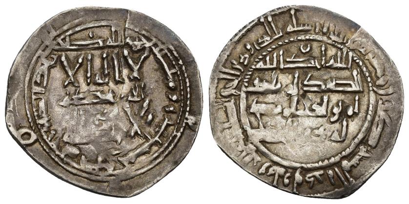 98   -  EMIRATO. ABD AL-RAHMAN II (821-852). Dírham. Al-Andalus. 215 H. AR 2,15 g. 24 mm. V-142. Vanos y fina grieta. MBC.