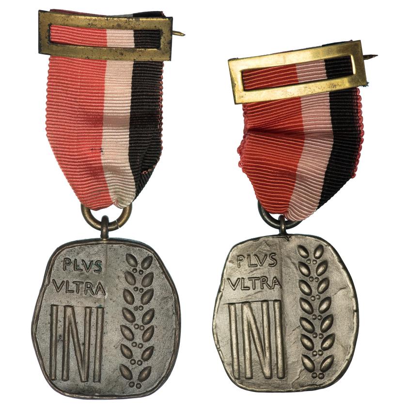 835   -  MEDALLAS Y CONDECORACIONES