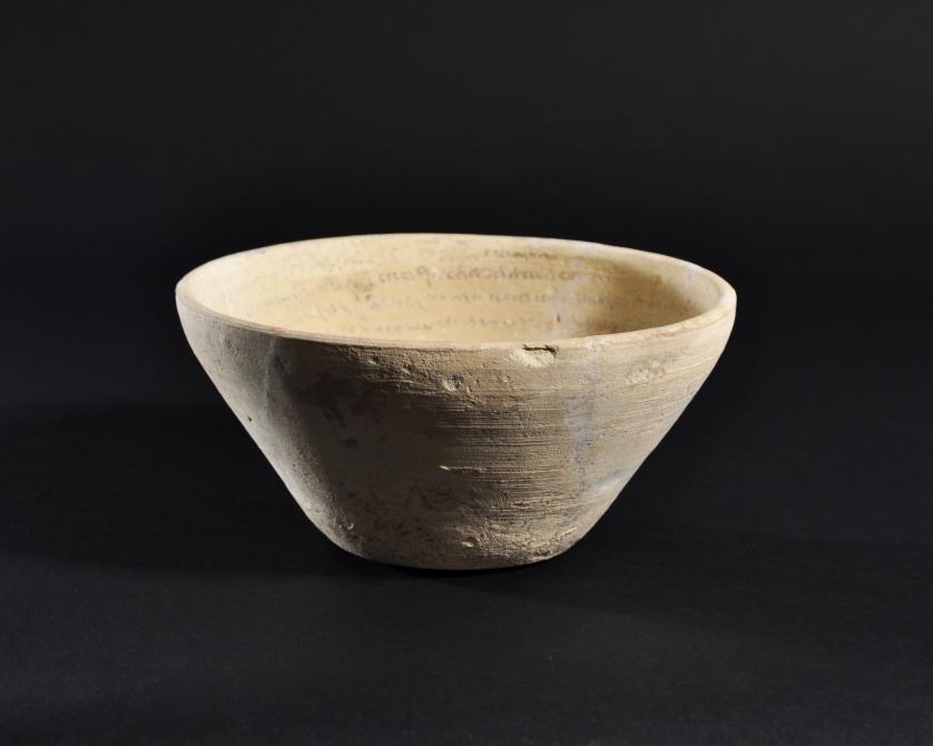 3005   -  ARQUEOLOGÍA