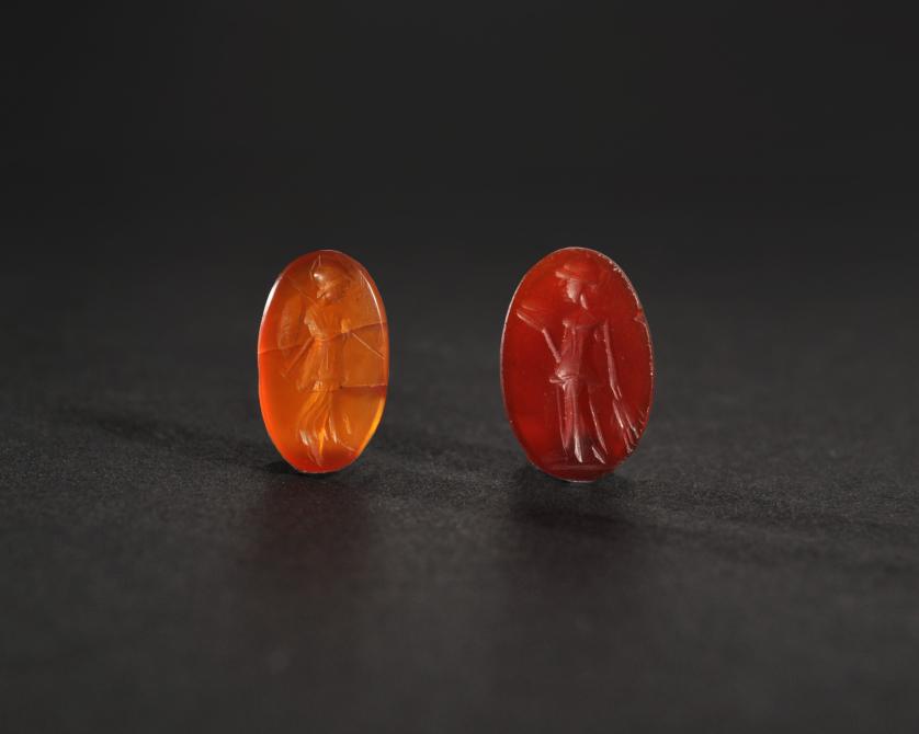 3056   -  ARQUEOLOGÍA