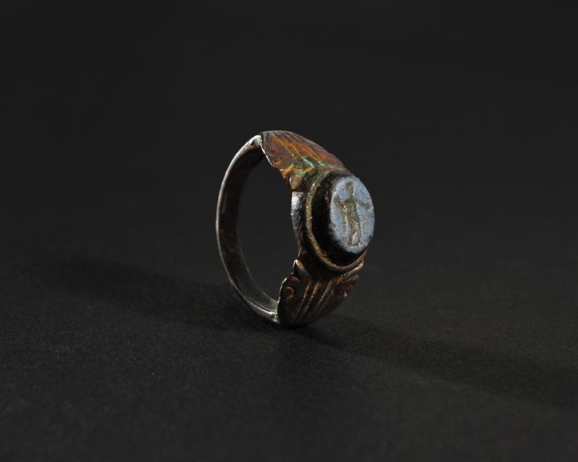 3057   -  ARQUEOLOGÍA