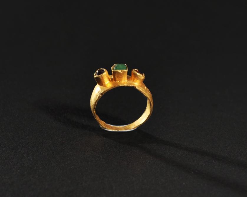 3058   -  ARQUEOLOGÍA