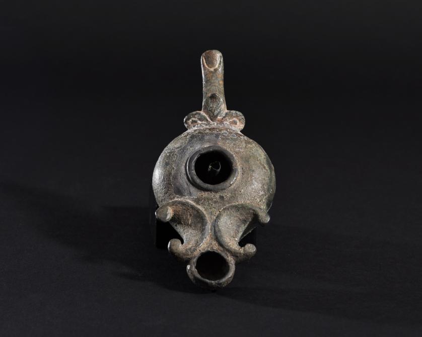 3065   -  ARQUEOLOGÍA