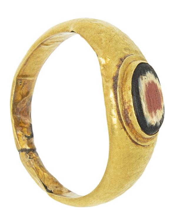 3093   -  ARQUEOLOGÍA