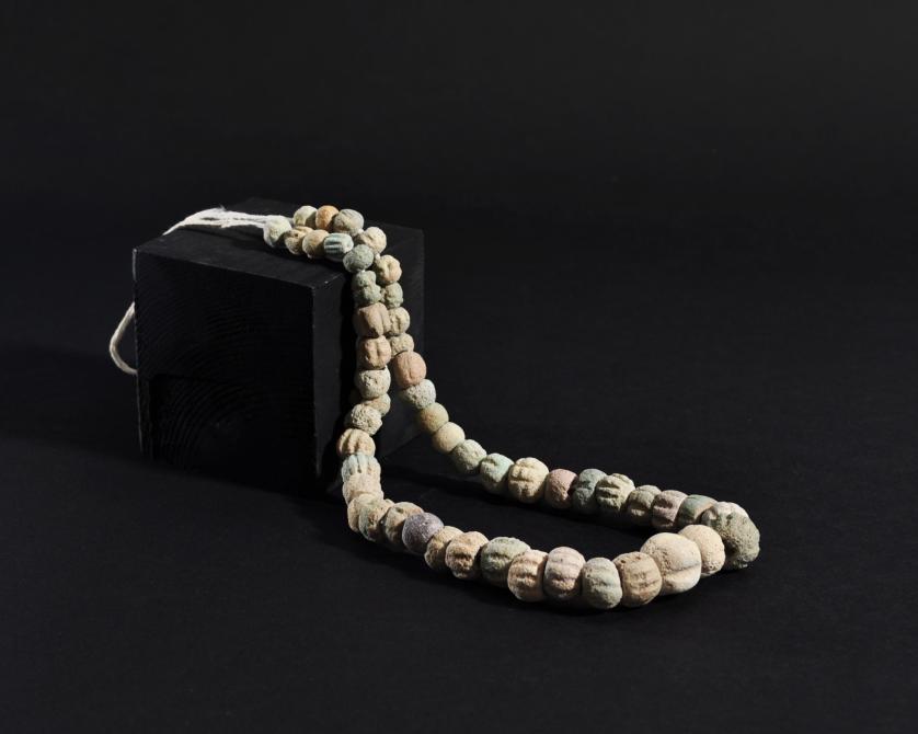 1040   -  ARQUEOLOGÍA