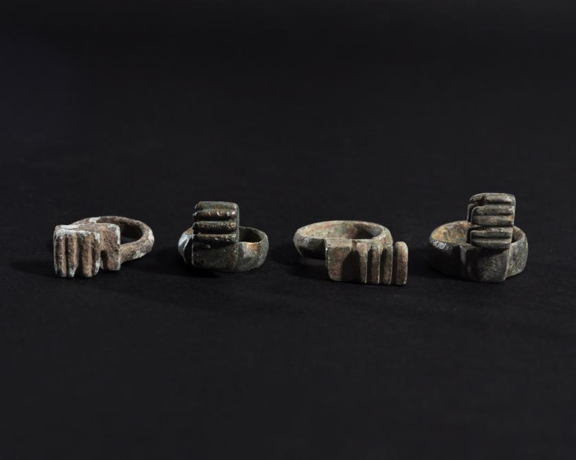 1044   -  ARQUEOLOGÍA