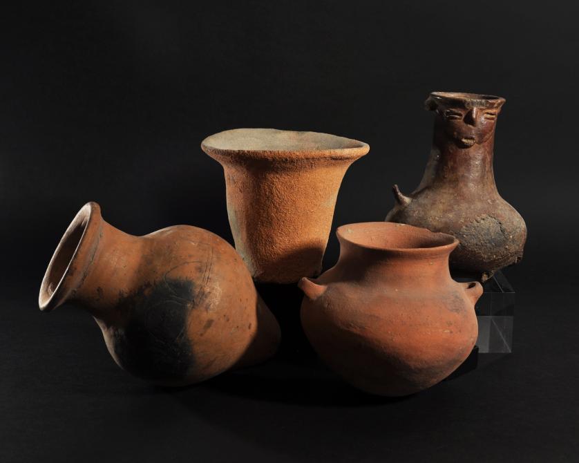 1057   -  ARQUEOLOGÍA