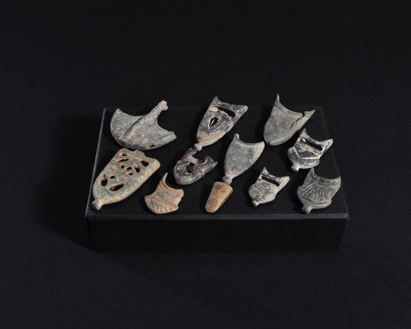 2053   -  ARQUEOLOGÍA