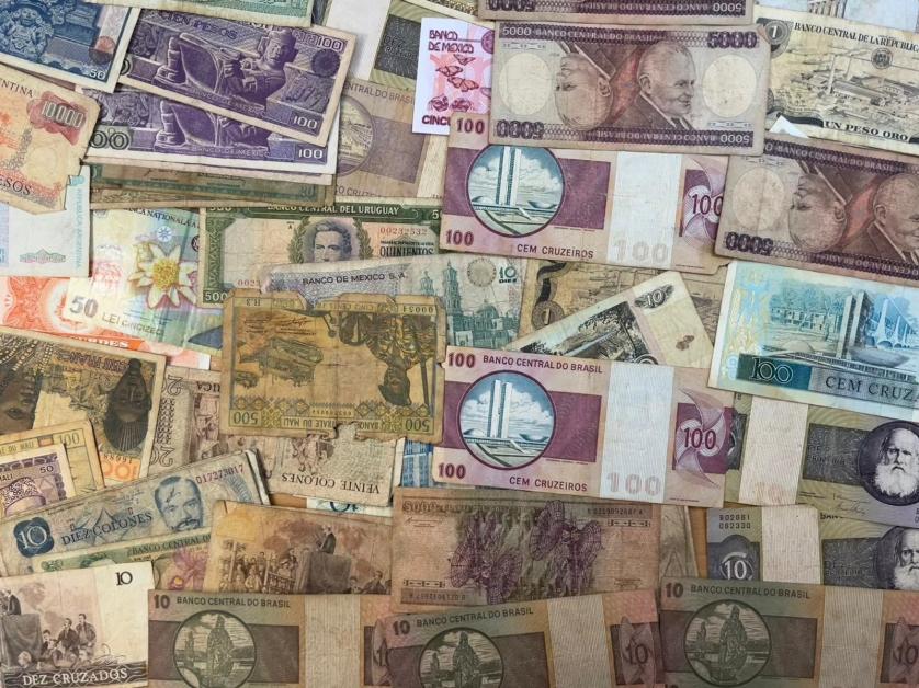 810   -  BILLETES EXTRANJEROS