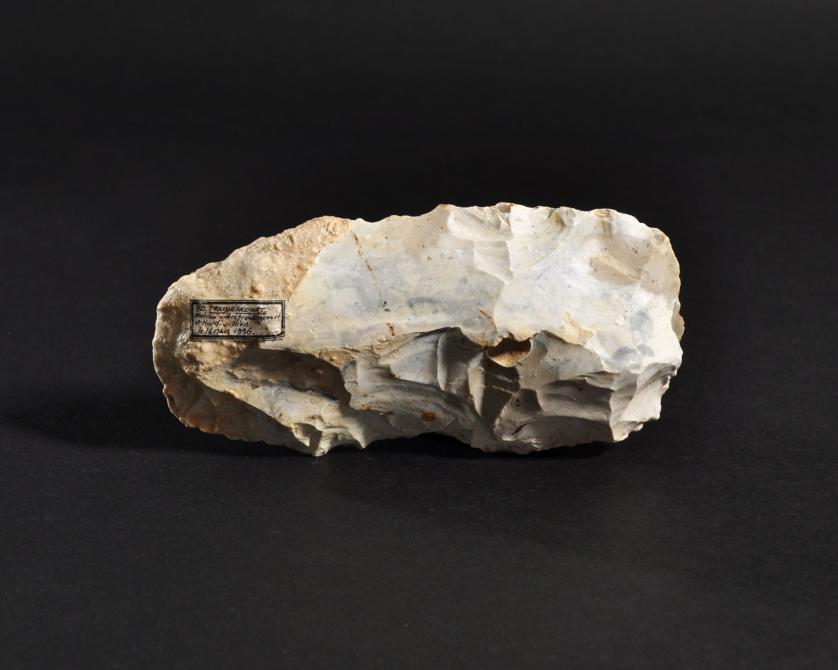 1002   -  ARQUEOLOGÍA