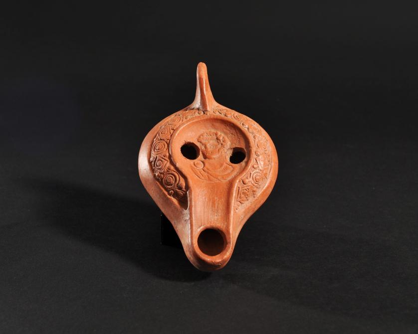 1039   -  ARQUEOLOGÍA