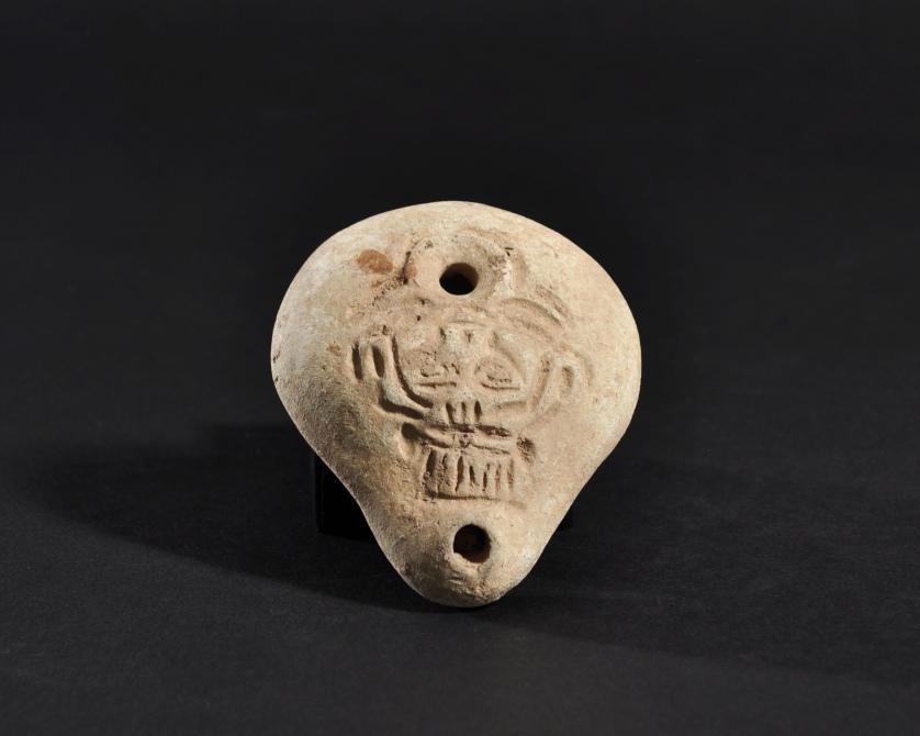 1040   -  ARQUEOLOGÍA