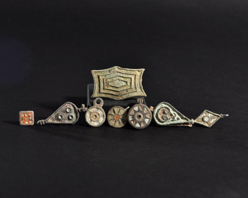 1051   -  ARQUEOLOGÍA