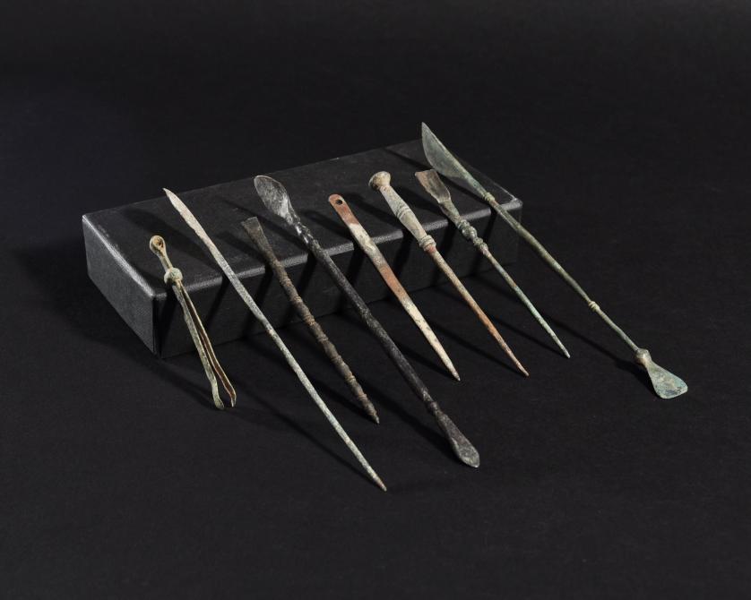 1052   -  ARQUEOLOGÍA