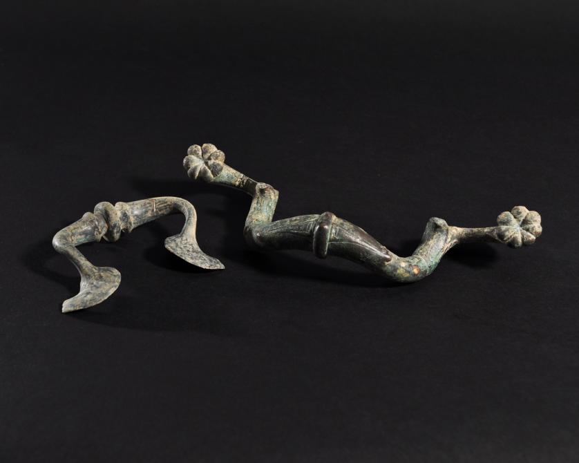 1056   -  ARQUEOLOGÍA