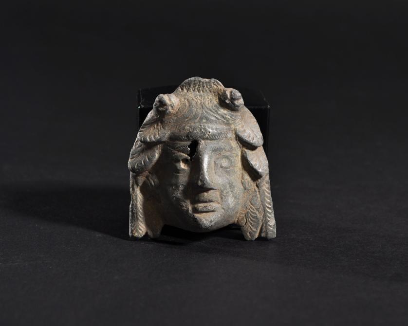 1074   -  ARQUEOLOGÍA