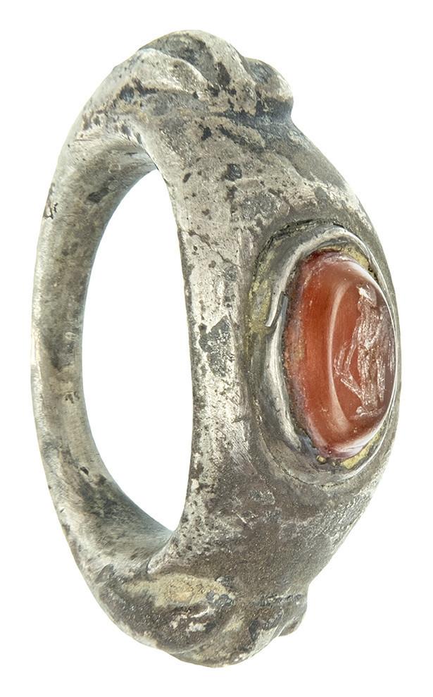 1107   -  ARQUEOLOGÍA